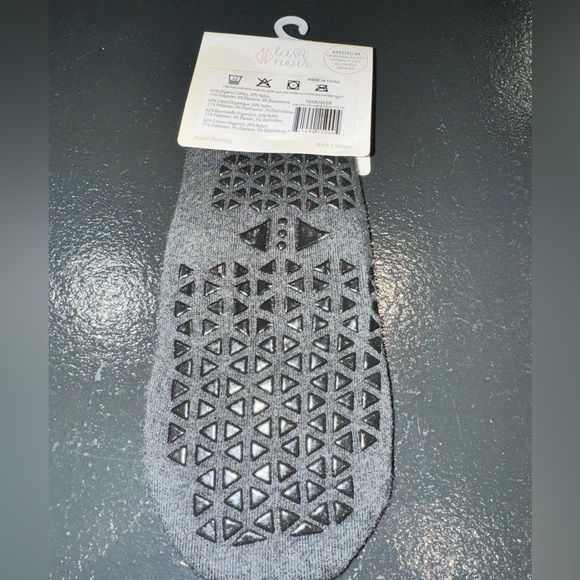 NWT Tavi grip socks with criss crossed front. Color: Charcoal. Size: Medium. - Picture 2 of 2